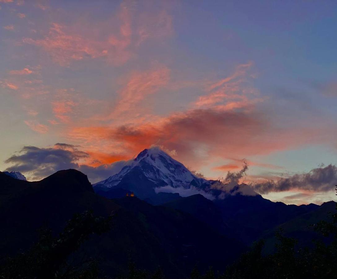 Kesane Villa Kazbegi Bagian luar foto